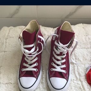 Converse size 7 in women